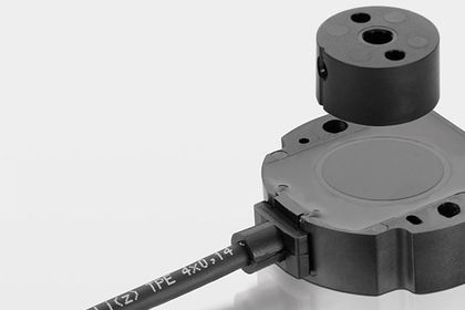Winkelsensor RFC 4800 von Novotechnik