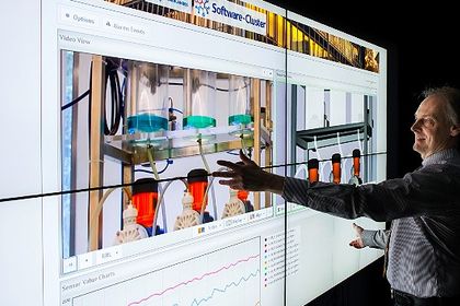 Saarbrücker Informatiker um Prof. Thorsten Herfet haben ein Verfahren entwickelt, das Wartungs- und Reparaturarbeiten aus der Ferne vereinfacht.
