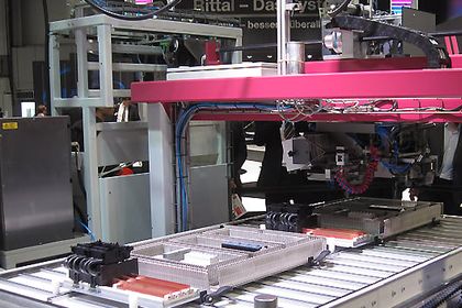 Verdrahtungsroboter Averex von Kiesling Maschinentechnik