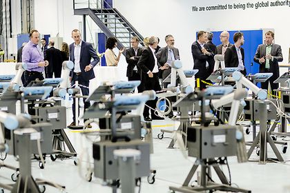 Werksbesichtigung Universal Robots Werksbesichtigung Universal Robots