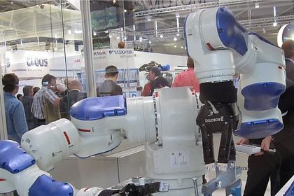 Automatica 2012 2-Arm-Roboter Yaskawa Automatica 2012 2-Arm-Roboter Yaskawa