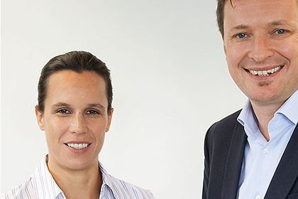 Sonja Wiedemann und Michael Schmitt von Sensor-Technik Wiedemann 
