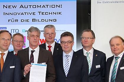 Vertreter von sechs Automation Unternehmen