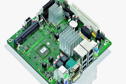 Bild 3: Für das Fujitsu-Board »D2963-S2« garantiert der Hersteller eine Verfügbarkeit von bis zu 5 Jahren, sodass im OP eine Einsatzdauer von 10 bis 20 Jahren erreichbar sein dürfte Bild 3: Für das Fujitsu-Board »D2963-S2« garantiert der Hersteller eine Verfügbarkeit von bis zu 5 Jahren, sodass im OP eine Einsatzdauer von 10 bis 20 Jahren erreichbar sein dürfte