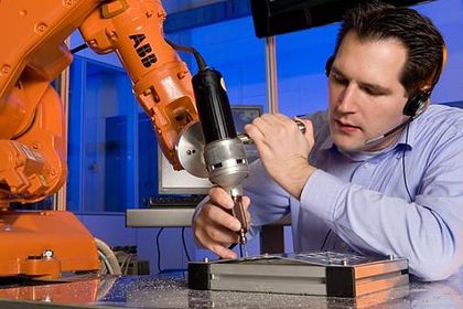 ABB Geschäftszahlen 2 Quartal ABB Geschäftszahlen 2 Quartal