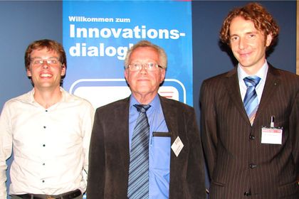 Sensor+Test 2011, Sensor Innovationspreis, Dr. Daniel Schock-Kusch, Dr. Markus Fratz, Prof. Dr. Ulrich Zimmermann (v.l.n.r.) Sensor+Test 2011, Sensor Innovationspreis, Dr. Daniel Schock-Kusch, Dr. Markus Fratz, Prof. Dr. Ulrich Zimmermann (v.l.n.r.)