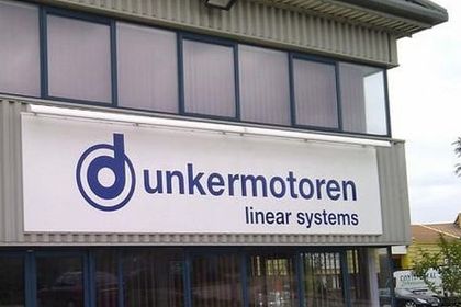 Der Standort Basildon mit dem neuen Logo »Dunkermotoren Linear Systems« Der Standort Basildon mit dem neuen Logo »Dunkermotoren Linear Systems«