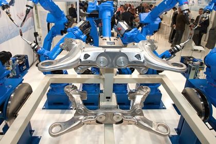 Yaskawa: Roboter-Teamwork Yaskawa: Roboter-Teamwork