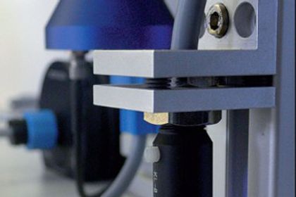 Sensor Instruments, neue Farbsensorik SI-ELS-UV und Spectro-3-FIO-UV