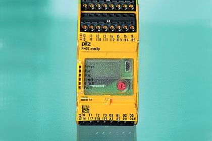 Pilz, multifunktionale Steuerungssysteme PNOZmulti Mini