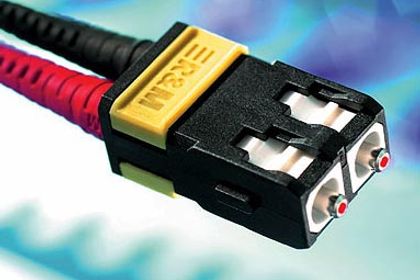 E-Mechanik & Interfaces (News): Ein Stecker für alle Klassen E-Mechanik & Interfaces (News): Ein Stecker für alle Klassen