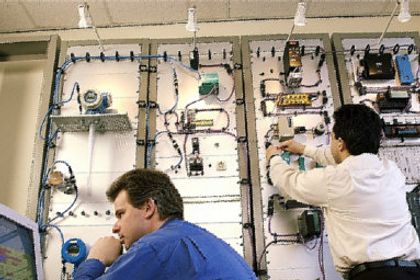 Profibus-Seminare: Erstmals Schulungen in Deutschland und in deutscher Sprache Profibus-Seminare: Erstmals Schulungen in Deutschland und in deutscher Sprache