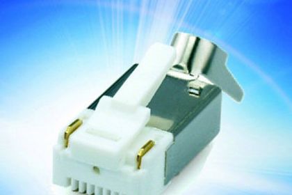 RJ45-Steckverbinder: Gigabit-Ethernet mit Power-Kontakten RJ45-Steckverbinder: Gigabit-Ethernet mit Power-Kontakten