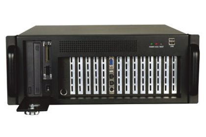 Industrie-PCs: Maximal 14 Steckplätze