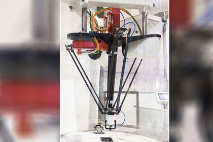 Kürzere Umrüstzeit mit Pick&Place-Roboter Kürzere Umrüstzeit mit Pick&Place-Roboter