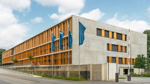 Platz 2 Bayerischer Ingenieurpreis 2023 (Preisgeld: 3.000 Euro), TU-Campus für Nachhaltige Chemie, Straubing von ISP Scholz Beratende Ingenieure AG, vertreten durch Thomas Fitzenreiter (Foto: Felix Meyer)