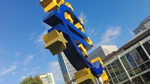 Reisewarnung für mehr als 160 Länder außerhalb der Europäischen Union bis zum 14. September verlängert. Reisewarnung für mehr als 160 Länder außerhalb der Europäischen Union bis zum 14. September verlängert.