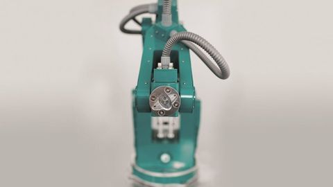 With a footprint of 380 mm x 380 mm, the compact industrial robot is very easy to integrate into processes. With a footprint of 380 mm x 380 mm, the compact industrial robot is very easy to integrate into processes.