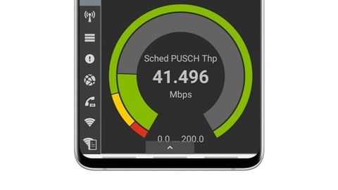 Der QualiPoc Handheld-Troubleshooter von Rohde & Schwarz Mobile Network Testing misst die Service-Qualität von Mobilfunknetzen künftig bis 5G. One-Way-Latency-Messungen sind bereits in der Prototypenphase. Der QualiPoc Handheld-Troubleshooter von Rohde & Schwarz Mobile Network Testing misst die Service-Qualität von Mobilfunknetzen künftig bis 5G. One-Way-Latency-Messungen sind bereits in der Prototypenphase.