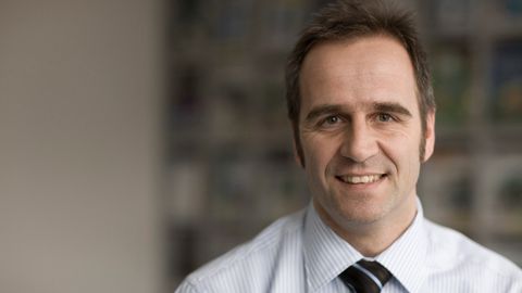 Peter Stiefenhöfer, Stemmer Imaging: »Industrie 4.0 ist ohne Bildverarbeitung nur begrenzt möglich.« Peter Stiefenhöfer, Stemmer Imaging: »Industrie 4.0 ist ohne Bildverarbeitung nur begrenzt möglich.«
