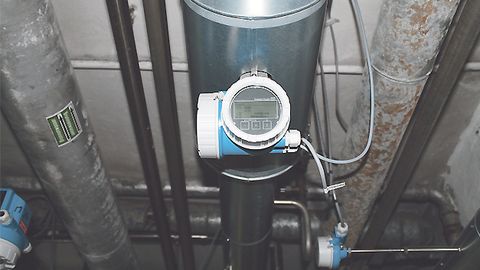 2_Prowirl F200 in the steam inlet of a heat exchanger