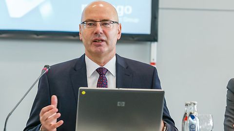 Johann Thoma auf der Eröffungs-PK der SPS IPC Drives 2015 Johann Thoma auf der Eröffungs-PK der SPS IPC Drives 2015