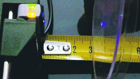 Sofortiges Ansprechen des Blaulicht Sensors von Sensopart