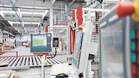 Control-Panel und Panel-PCs beim Küchenhersteller Nobilia