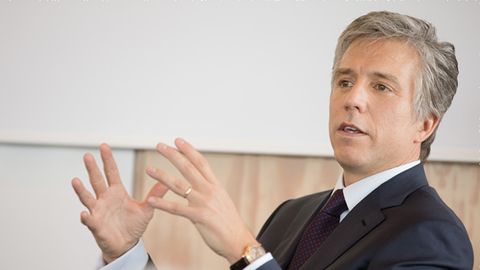 Bill McDermott präsentiert SAP HANA Bill McDermott präsentiert SAP HANA