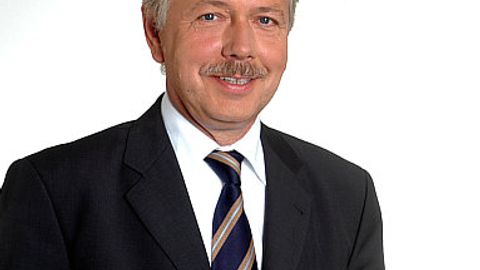 Dr. Hannes Hesse
