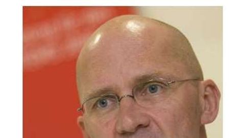 Klaus Dittrich, Geschäftsführer der Messe München. »Die Entwicklung unseres Konzepts ist noch nicht abgeschlossen, wird aber auf jeden Fall mehr Facetten haben als sie die Systems als klassische Messe hatte.« Klaus Dittrich, Geschäftsführer der Messe München. »Die Entwicklung unseres Konzepts ist noch nicht abgeschlossen, wird aber auf jeden Fall mehr Facetten haben als sie die Systems als klassische Messe hatte.«