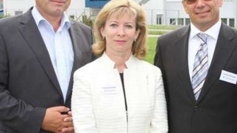 Die Gründer und geschäftsführenden Gesellschafter von Sigmatek: Andreas Melkus, Mag. Marianne Kusejko und Theodor Kusejko (v.l.n.r) Die Gründer und geschäftsführenden Gesellschafter von Sigmatek: Andreas Melkus, Mag. Marianne Kusejko und Theodor Kusejko (v.l.n.r)