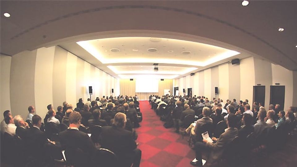 Impressions from the 'Industrial Ethernet TSN' Congress 2016 Impressions from the 'Industrial Ethernet TSN' Congress 2016