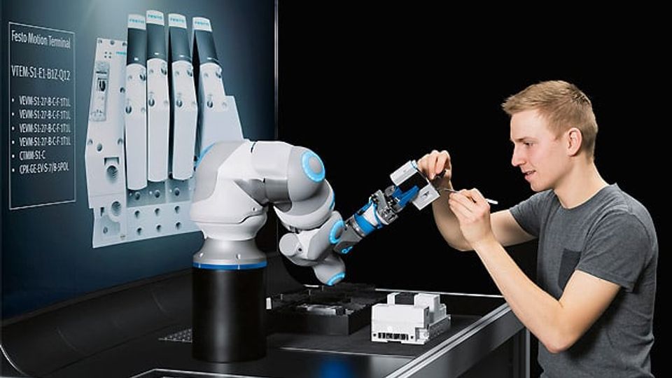 Bionic robotics from Festo Bionic robotics from Festo