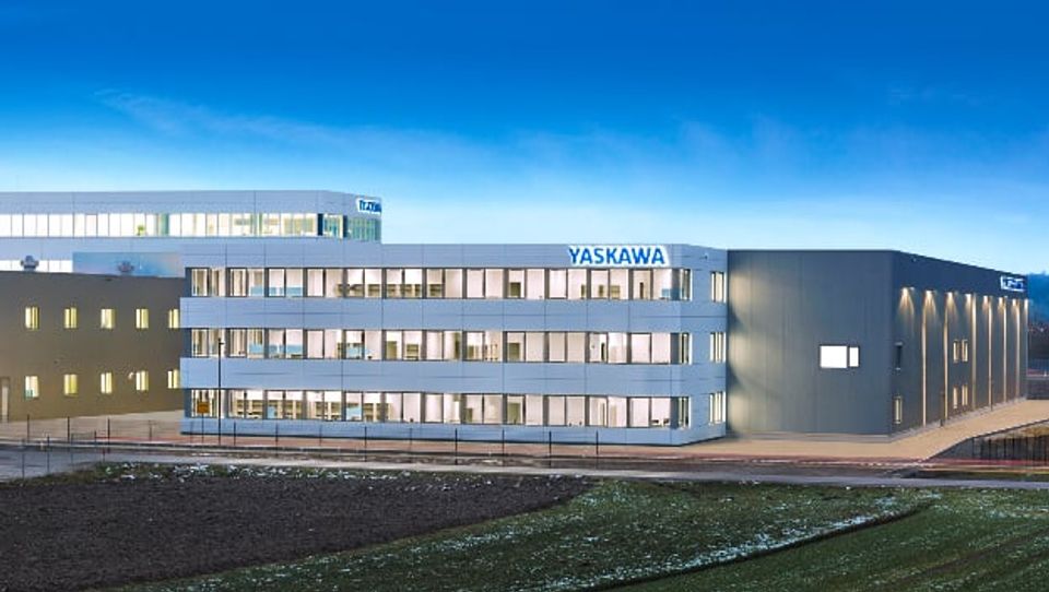 Yaskawa Robotics opens extension building in Allershausen Yaskawa Robotics opens extension building in Allershausen