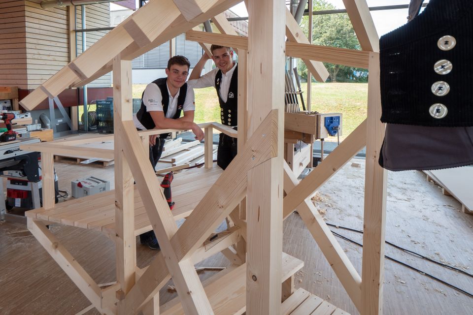 Training der Zimmerer-Nationalmannschaft für die WorldSkills 2019 Training der Zimmerer-Nationalmannschaft für die WorldSkills 2019
