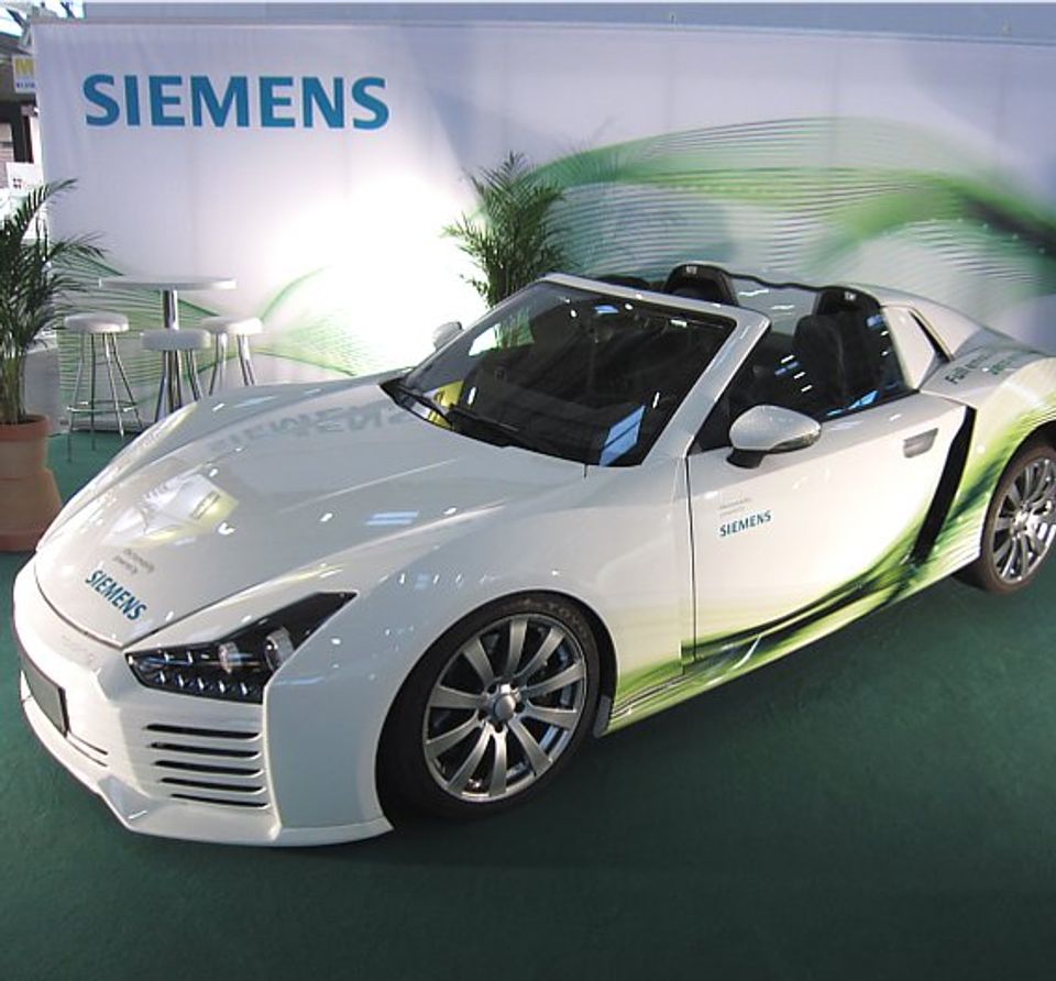 Review of the eCarTec 2012 Review of the eCarTec 2012
