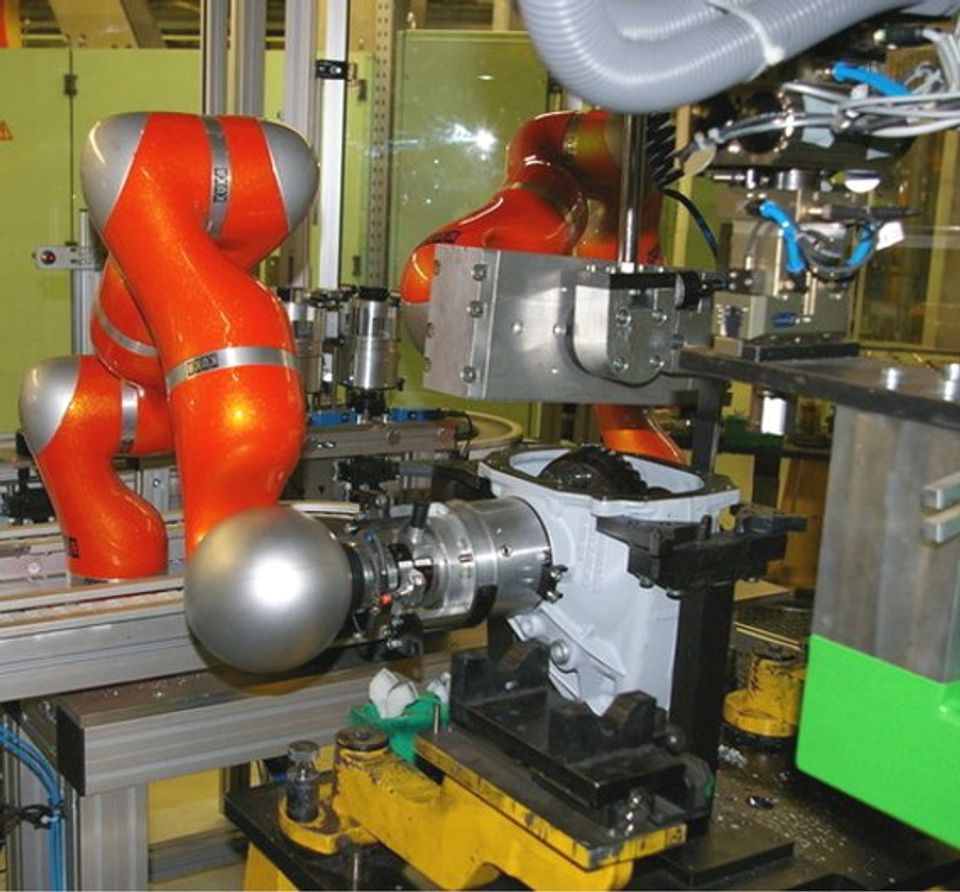 Leichtbauroboter bei Mercedes-Benz