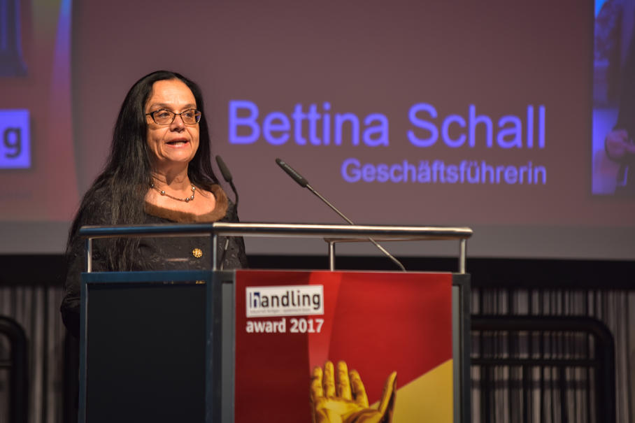 Bettina Schall, Geschäftsführerin des Messeunternehmens P. E. Schall Bettina Schall, Geschäftsführerin des Messeunternehmens P. E. Schall