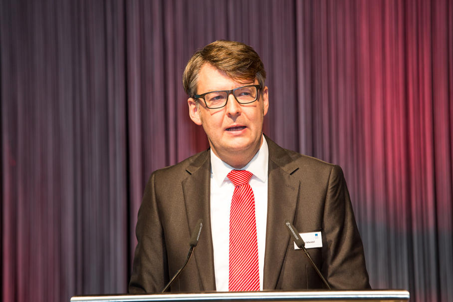 Geschäftsführer der WEKA BUSINESS MEDIEN in Darmstadt, René Khestel Geschäftsführer der WEKA BUSINESS MEDIEN in Darmstadt, René Khestel