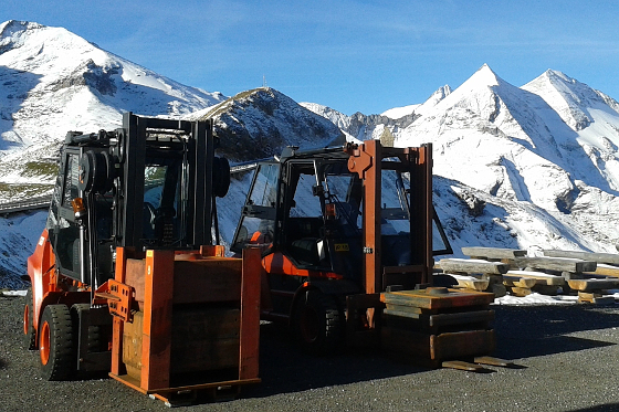 Höhenerprobung von Linde Gabelstaplern auf dem Großglockner. Höhenerprobung von Linde Gabelstaplern auf dem Großglockner.