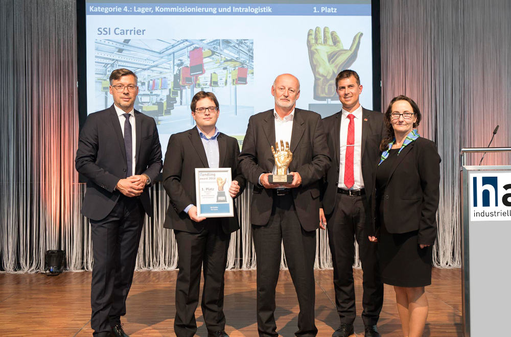 Dr. Lars Zeidlewicz (Product Manager Overhead Conveying Systems) und Manfred Januschke (Director Sales) von SSI Schäfer Dr. Lars Zeidlewicz (Product Manager Overhead Conveying Systems) und Manfred Januschke (Director Sales) von SSI Schäfer