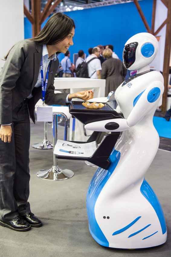 Servicerobotik – HIT: Roboter zum Anfassen.