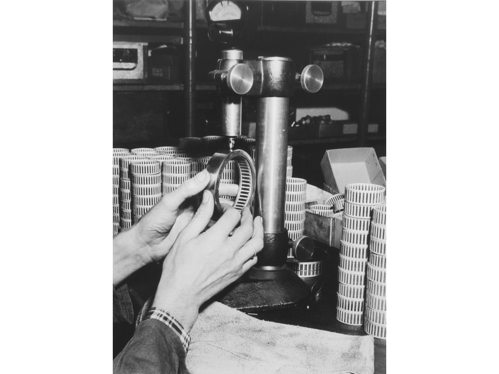 Needle roller bearing production in 1950