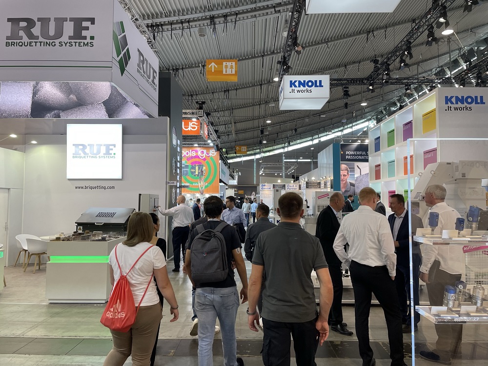 Hall 8 with Knoll, Ruf and Igus