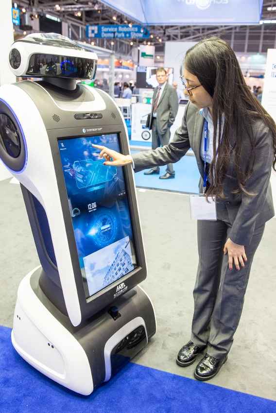 Servicerobotik – HIT: Roboter zum Anfassen.