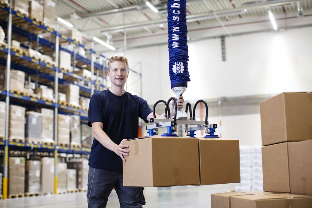 Schmalz focuses on ergonomics and collaboration