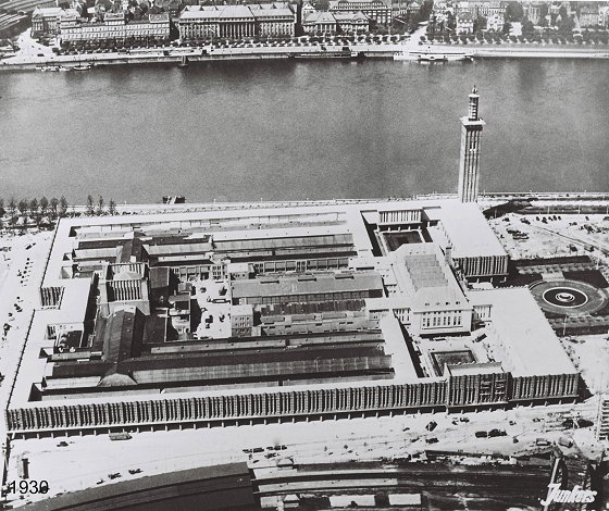 1930 - Luftaufnahme des Messegeländes.