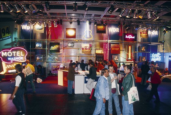 1994 - Die PopKomm entwickelt sich in den 1990er Jahren zum Mega-Event der Musikindustrie.