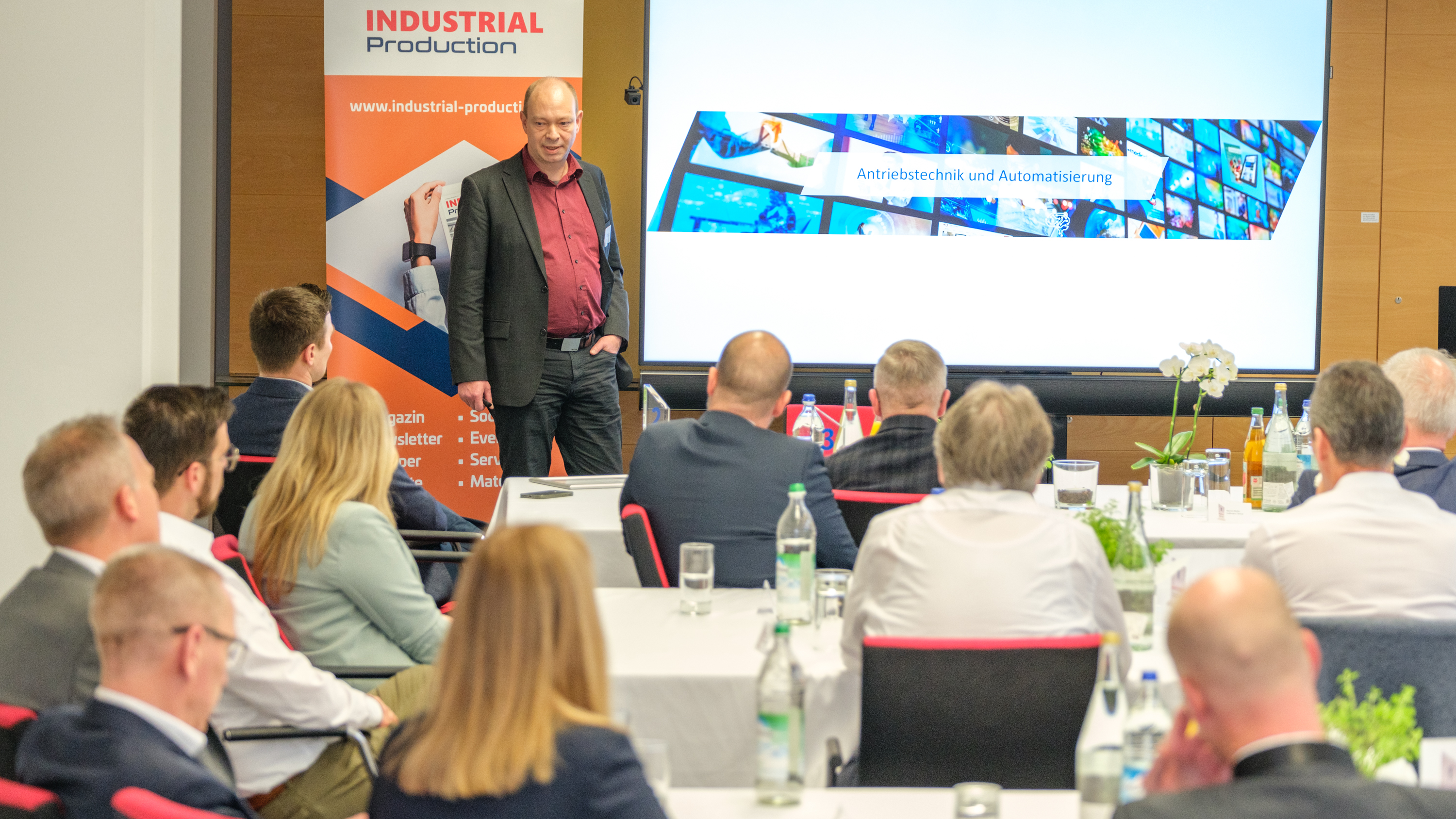 Andreas Mühlbauer presented the category "Drive Technology and Automation". 